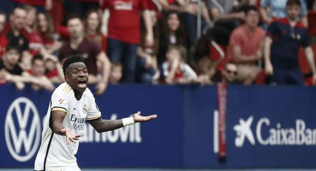 Otra protesta de Vinicius… ¡y el Real Madrid le pierde casi un mes!