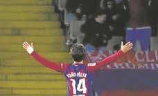 Recibimiento hostil a Joao Felix... que responde con otro gol al Atleti