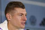 Kroos sigue sin tomar una decisión sobre su renovación: «Mi abuelo me ha dicho que juegue un año más»