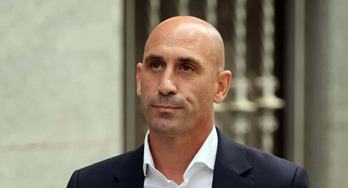 La Fiscalía Pedirá La Detención De Luis Rubiales Si No Regresa De República Dominicana Relevo 3983