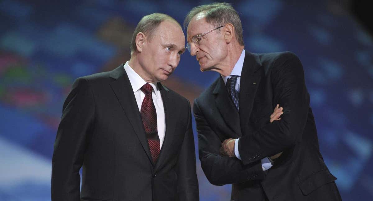 El presidente ruso, Vladimir Putin (izquierda), y el presidente de la Comisión Coordinadora del COI, Jean-Claude Killy. /EFE