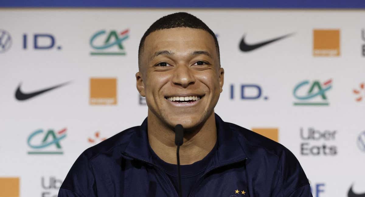 Mbappé durante la rueda de prensa de su selección. /REUTERS