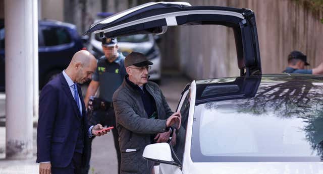 En libertad los detenidos tras acogerse a no declarar: quedan investigados por tres delitos