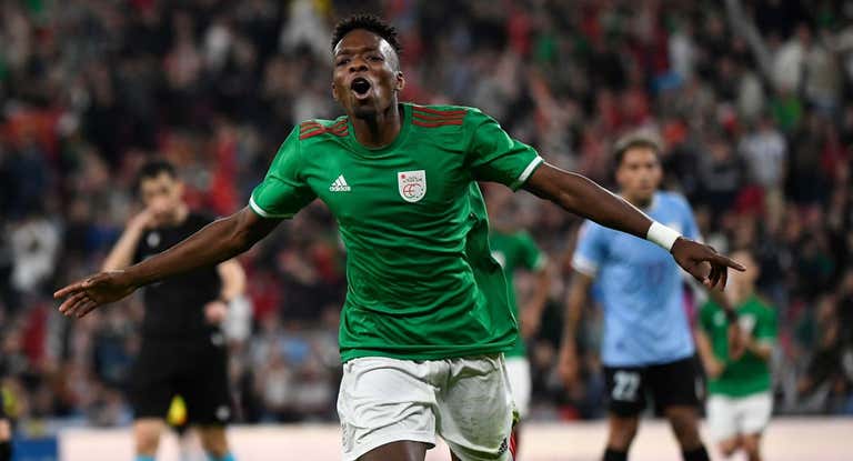 Álvaro Djaló celebra el tanto que marcó frente a Uruguay.