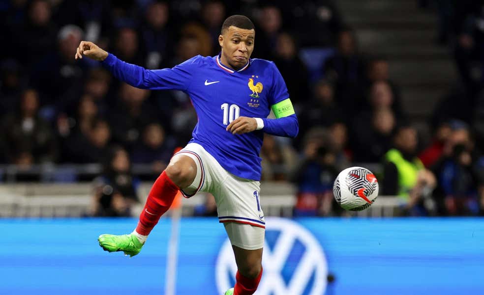 Una indiscreción de Tchouameni confirma las sospechas sobre Kylian Mbappé... y acaba borrada: “Cuando le vean a diario...”