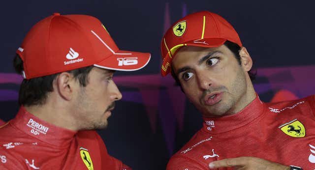 El «aquí estoy yo» de Carlos Sainz cuando Ferrari más lo debilita