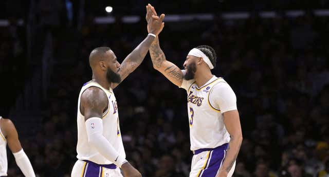 LeBron y los Lakers se regalan un festín ofensivo inédito en 37 años: ¡150 puntos… sin prórroga!