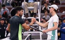 Carlos Alcaraz y el espejo de Rafa Nadal y Roger Federer que le obliga a estar «en todas partes»