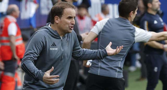 La despedida más dolorosa de Osasuna a Arrasate: «Iba a decir una palabrota, Jagoba…»