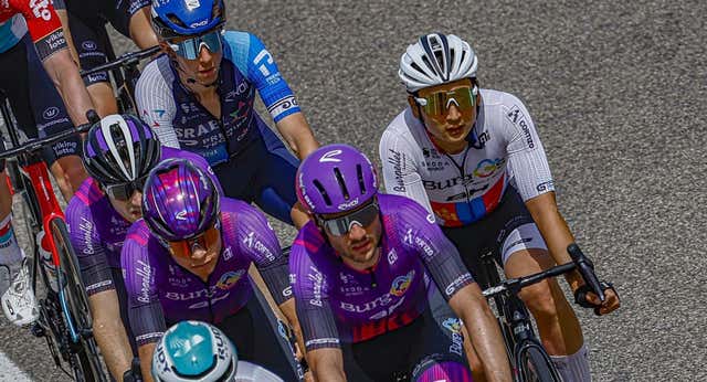 Tras un invierno a -20ºC, el campeón mongol de Burgos BH se luce en la Volta a Catalunya