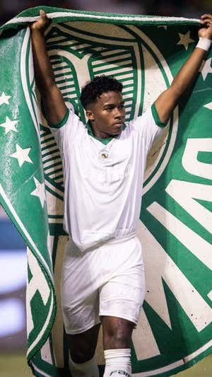 La celebración de Endrick.  PALMEIRAS