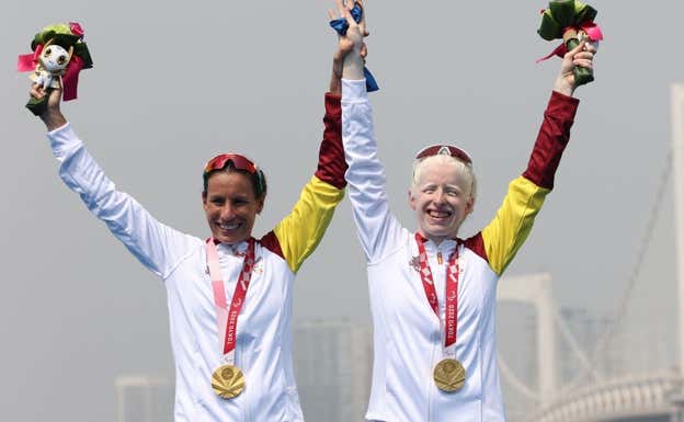 Susana Rodríguez (derecha) y Sara Loehr (izquierda) oro en Tokio 2020. GETTY