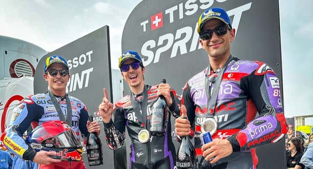 Radiografía del monopolio español en el circo mundial de las motos: «Desde hace cinco años los pilotos que quieren triunfar vienen a España»