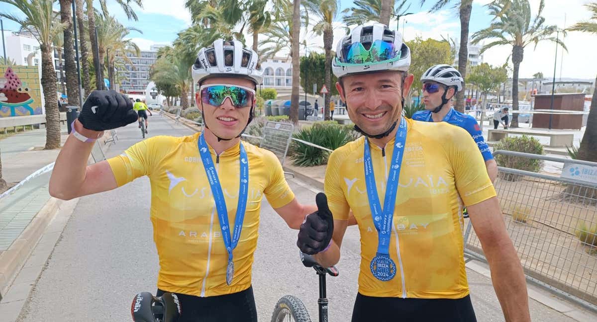 Dario Cherchi y Hector Paez, tras llevarse la general en Ibiza.