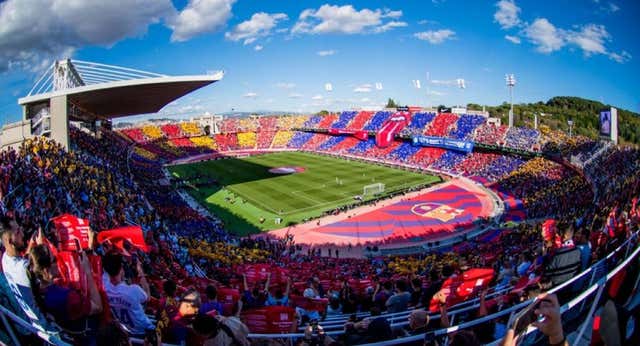 Los números del exilio en Montjuïc dejan al Barça «sorprendido» y «contento» pese a los malabares por cuadrar las cuentas