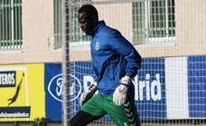 El Sestao niega cánticos racistas a Cheikh Sarr y se defiende: «Ayudamos a equipos de fútbol en Senegal»