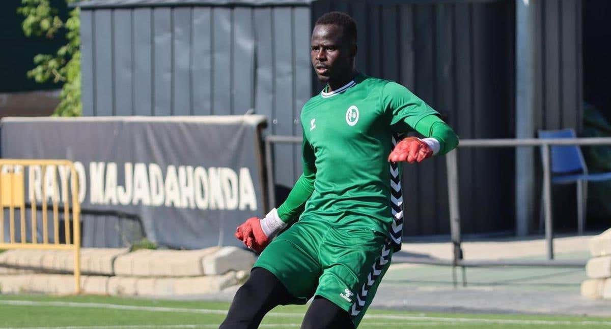 Cheikh Sarr, durante un entrenamiento./Rayo Majadahonda