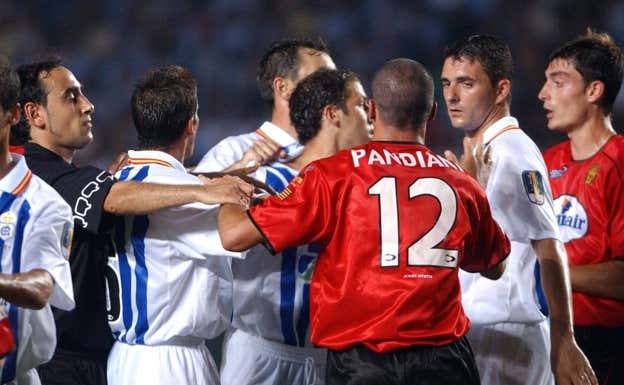 Iturralde, en la final de Copa entre Mallorca y Recreativo.  EFE