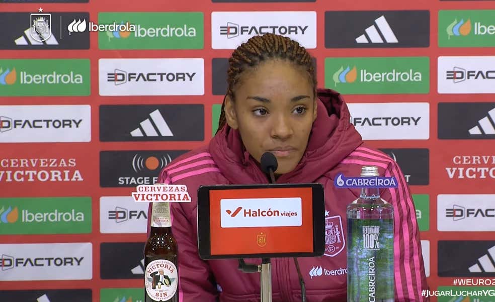 Salma Paralluelo y la exigencia del calendario: «Intentamos cuidarnos mucho porque puede ser peligroso»