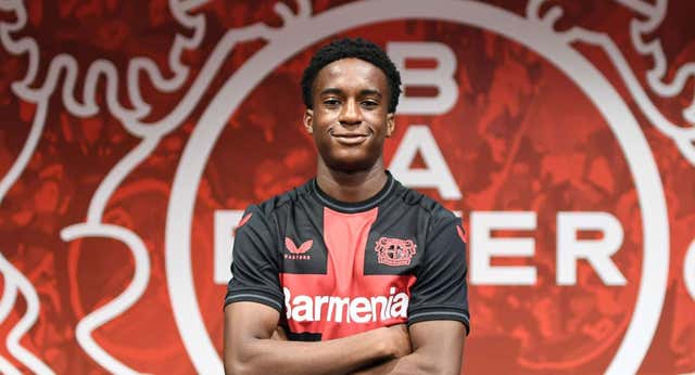 Leverkusen y Real Madrid tienen tarea aparte de Xabi Alonso: el Bayer no piensa en Iker Bravo pero sí en Melvin