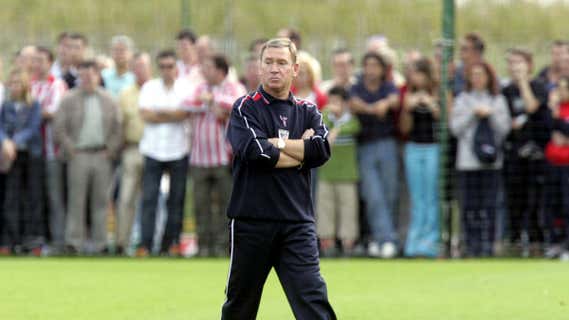 Javier Clemente, en un entrenamiento con el Athletic. /ABC