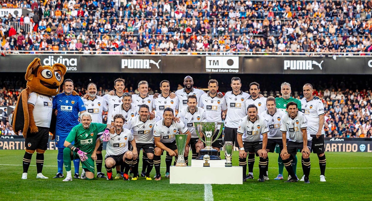Las leyendas del Valencia del triplete.