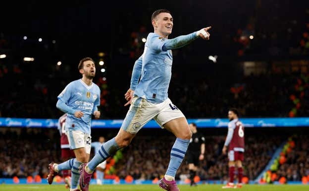 Foden celebra un gol ante el Aston Villa.  REUTERS
