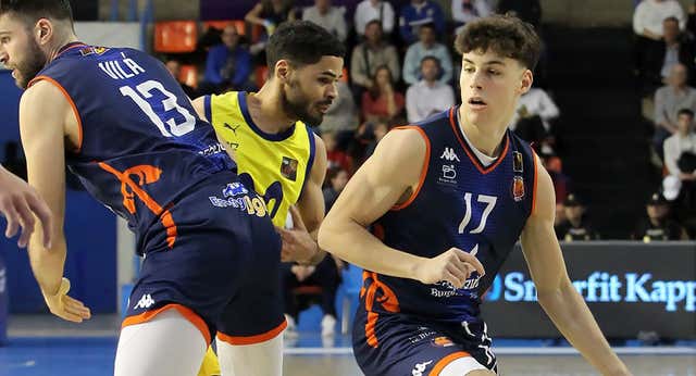 Mario Saint-Supéry, el ‘Principito’ adolescente que domina el planeta del baloncesto español: «No es un creído»