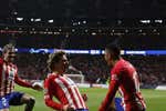 El Atlético perdona, sufre y todo se decidirá en Dortmund