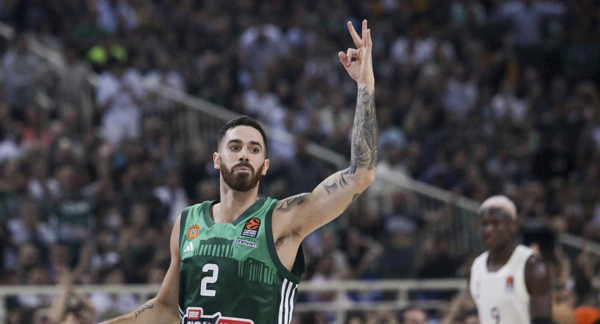 Luca Vildoza en un partido esta temporada con Panathinaikos. /GETTY IMAGES