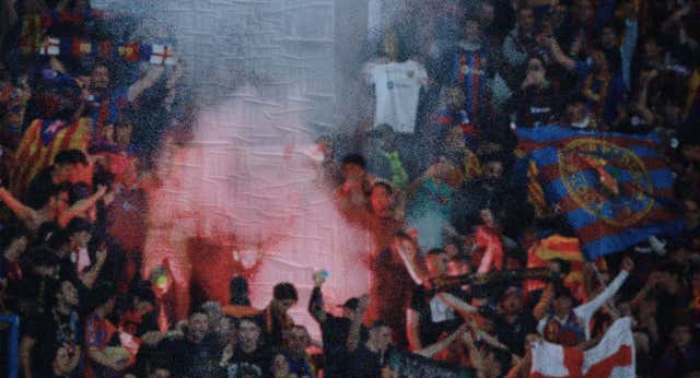 Boixos Nois, Nazis Catalans y otros ultras escapan al control del Barça y dejan imágenes de odio en París