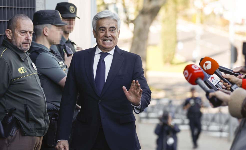 Se confirmaron los temores de la RFEF: Pedro Rocha se incriminó él solo y llegó a decir que su titulación es "la vida”