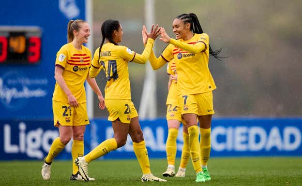 Salma celebrando un gol contra la Real.  FC BARCELONA