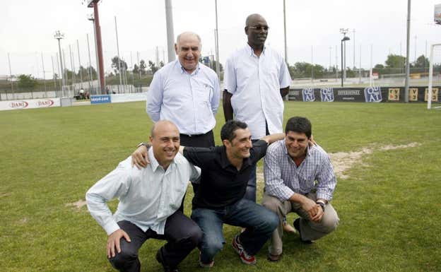 Edu Mauri, abajo a la derecha, exfutbolista del Espanyol. ABC