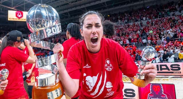 El último desafío de Vega Gimeno tras de su adiós: «Me gustaría acabar jugando la final de liga y el 3×3 en los Juegos»