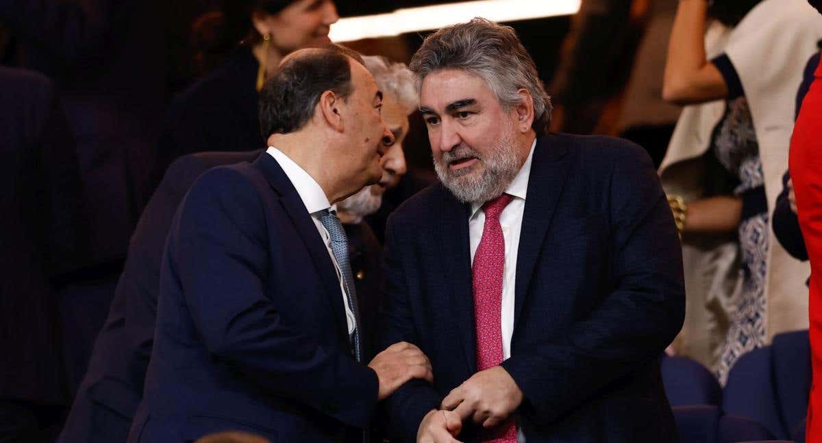 Uribes.