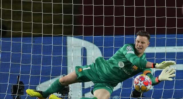 Ter Stegen contra Lunin entre rachas, porcentajes de imbatibilidad y en su ‘prime’