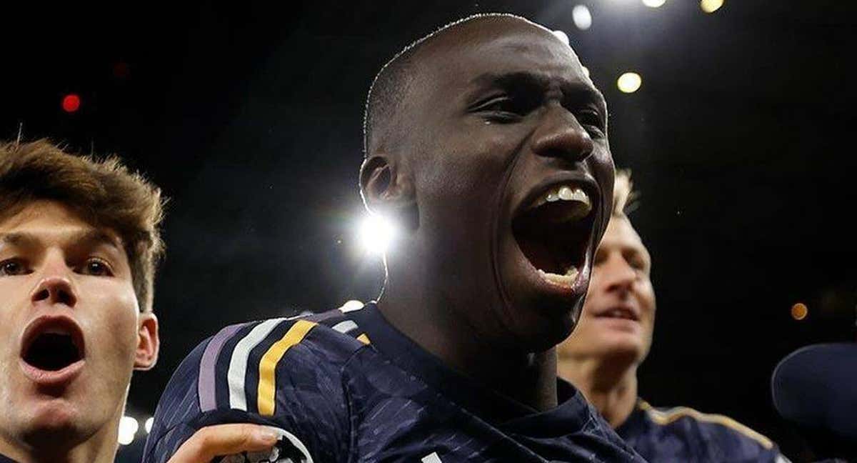 Mendy celebra el pase a semifinales en el Etihad. /INSTAGRAM