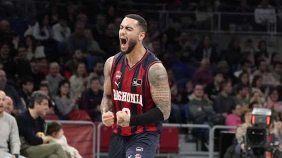 Markus Howard, en un partido con Baskonia./EFE