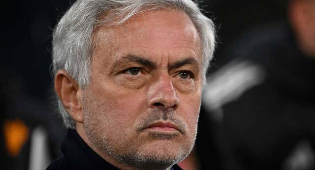 Mourinho carga contra el Manchester United y apunta a tres jugadores: “Yo no tuve lo que ha tenido Ten Hag”