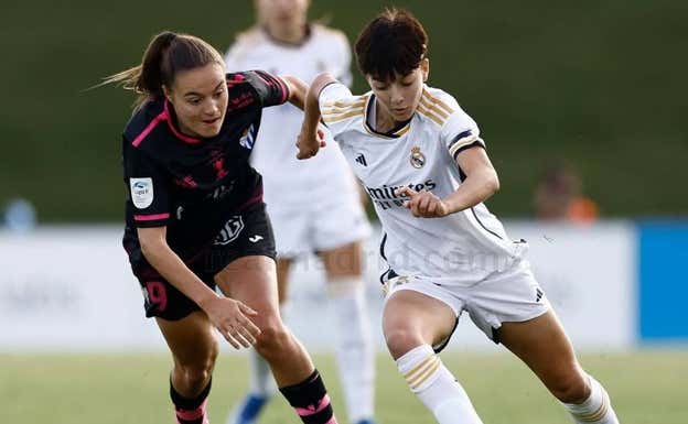 Pau Comendador en su debut con el primer equipo.  REAL MADRID