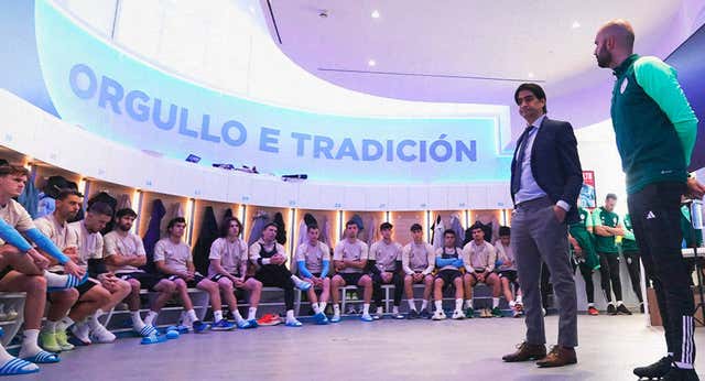 El método Claudio Giráldez cautiva a la plantilla del Celta: riqueza táctica, cercanía y más análisis antes y durante los partidos