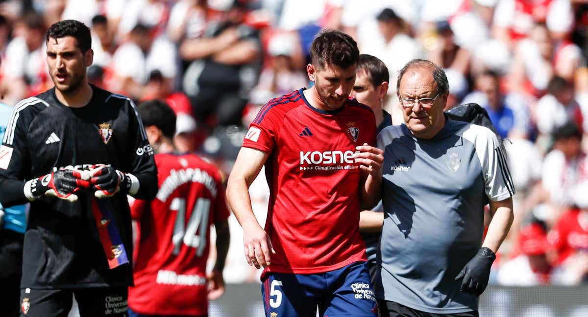 David García, se retiró lesionado ante el Rayo Vallecano.