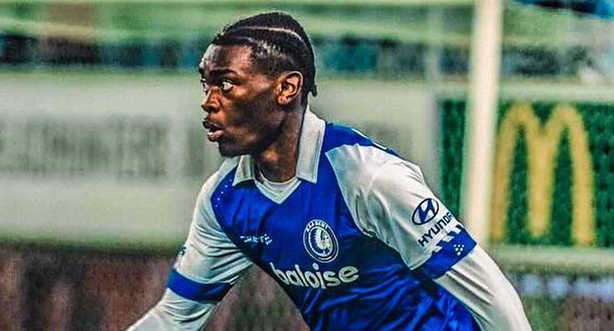 Mokio debutó con el primer equipo del Gent hace pocas semanas.