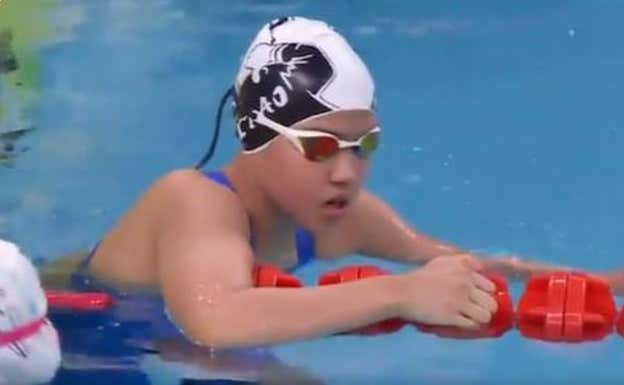 Yu Zidi, de 11 años, hizo una marca de nivel en los 400 estilos.