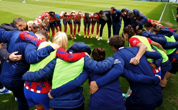 Las jugadoras del Atlético antes del partido.  ATLÉTICO DE MADRID