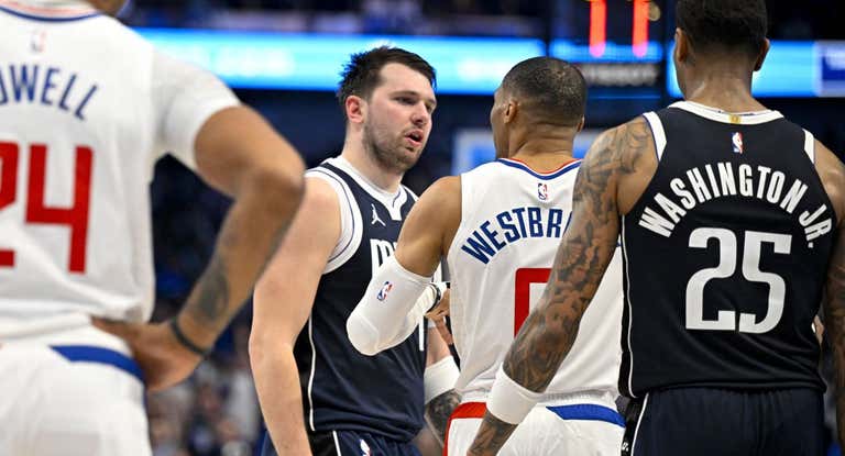 Doncic se encara con Westbrook en un Mavericks-Wizards.