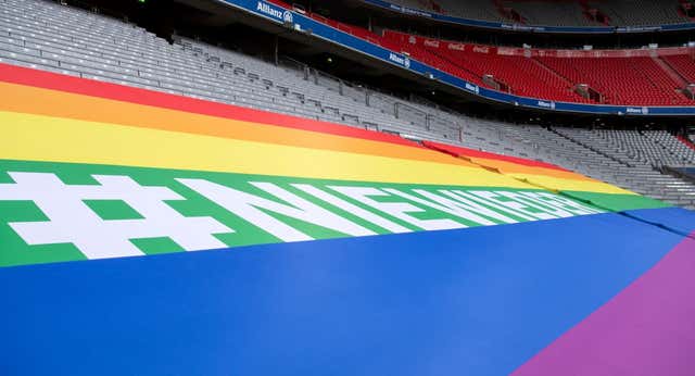 ¿Por qué hay siempre una bandera LGTBI en las gradas del Allianz Arena?