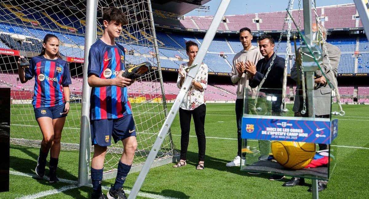Guiu Xuclá, uno de los convocados, colaboró en la colocación de la primera piedra del Spotify Camp Nou.