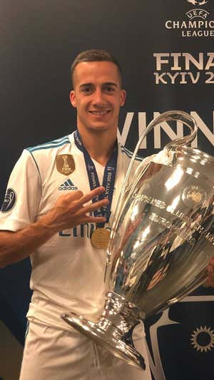 Lucas, con la Decimotercera conquistada en Kiev.